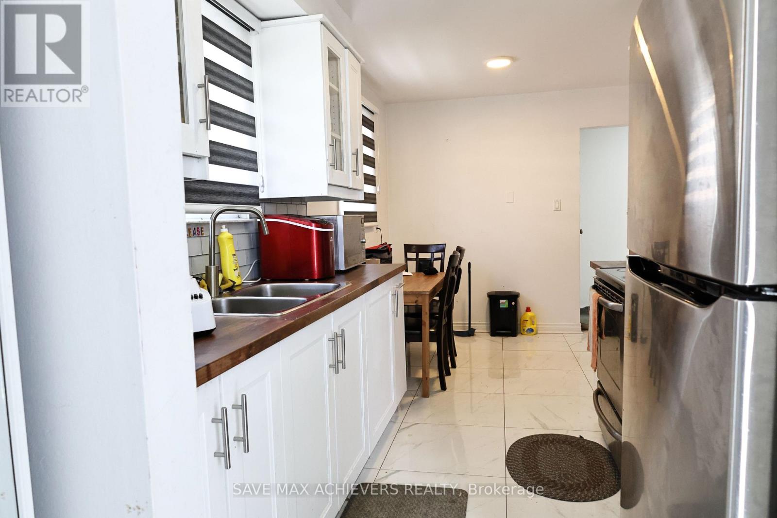 28 Bingham Road, Brampton, Ontario  L6V 2K1 - Photo 12 - W12068044