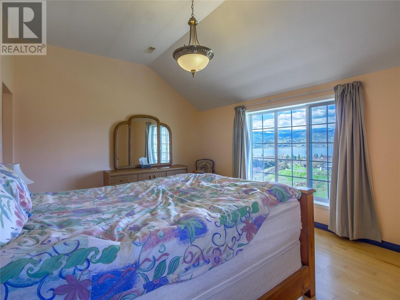 950 Boothe Road, Naramata, British Columbia  V0H 1N0 - Photo 9 - 10341569