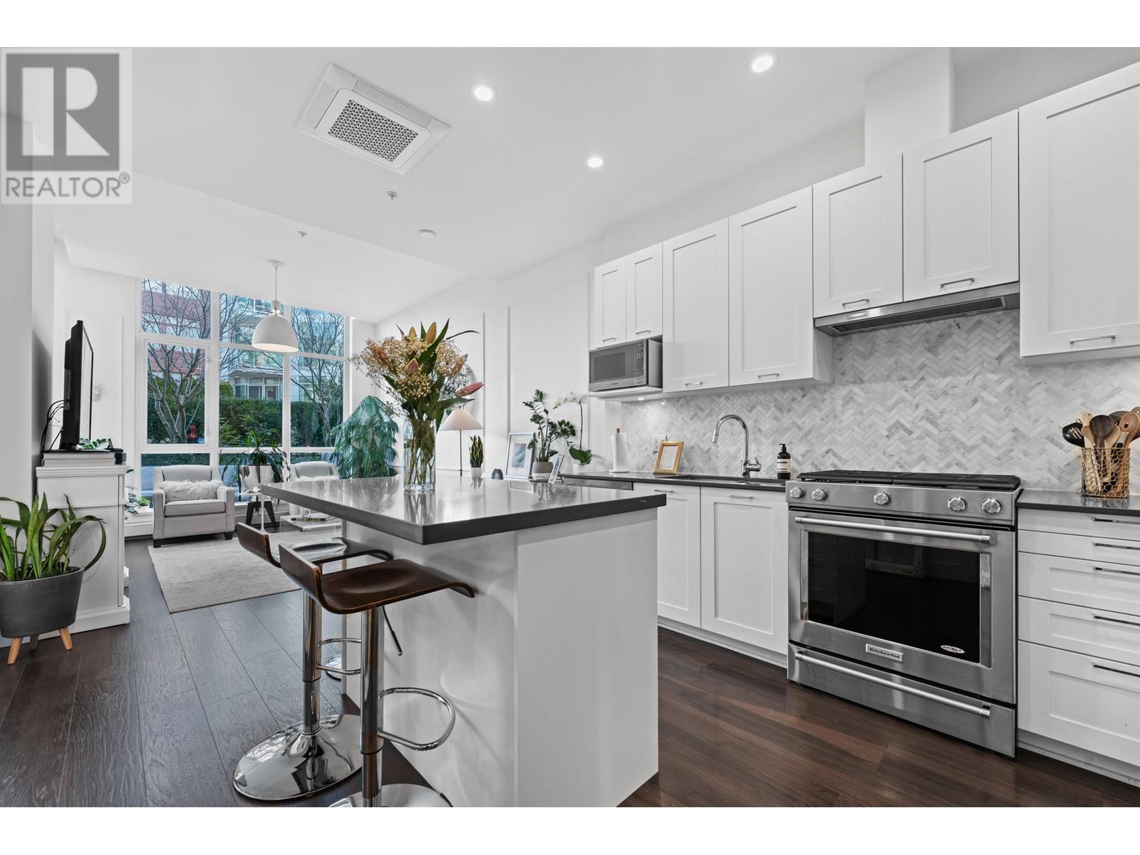105 131 E 3rd Street, North Vancouver, British Columbia  V7L 0E3 - Photo 11 - R2986917