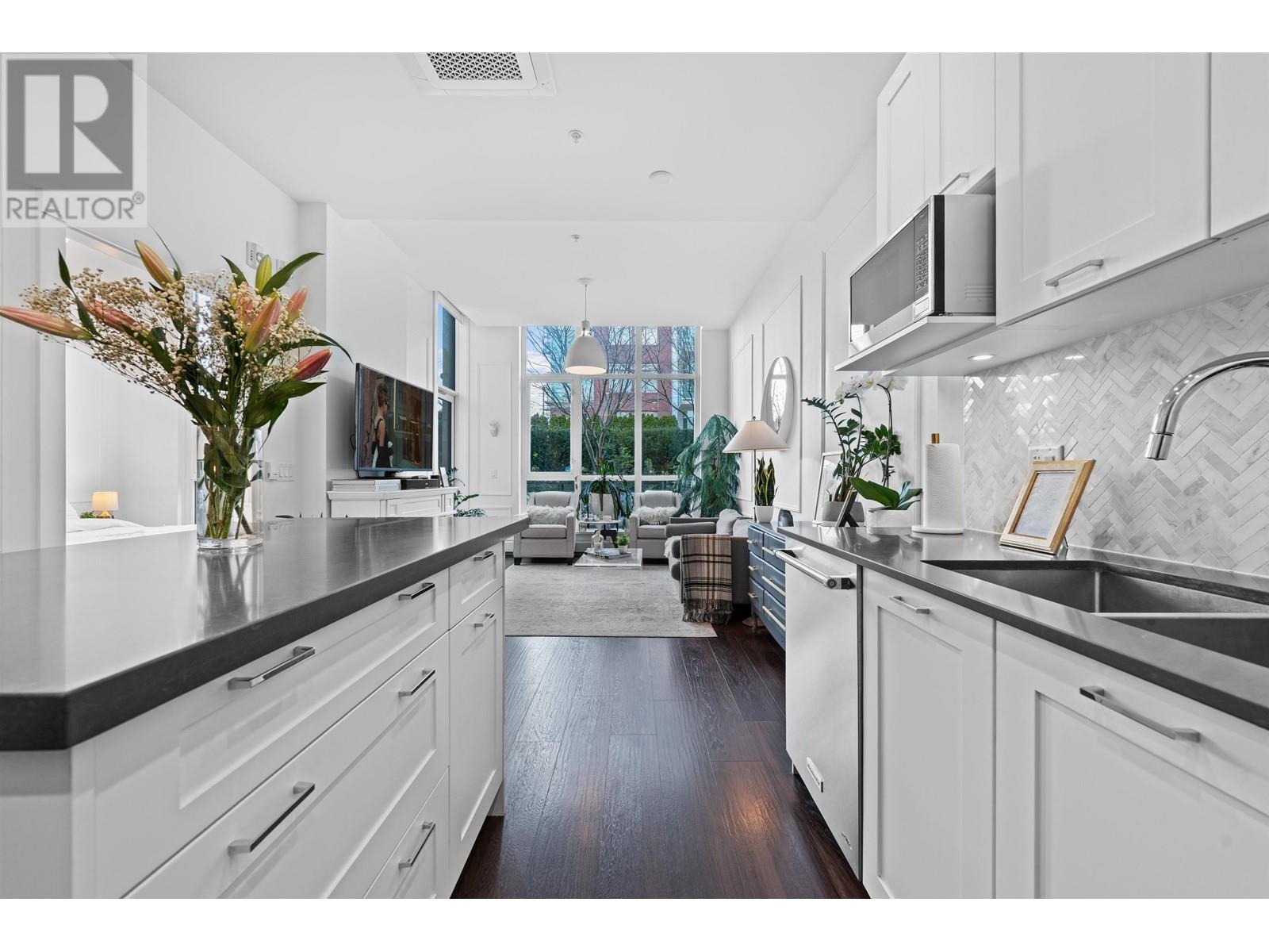 105 131 E 3rd Street, North Vancouver, British Columbia  V7L 0E3 - Photo 10 - R2986917
