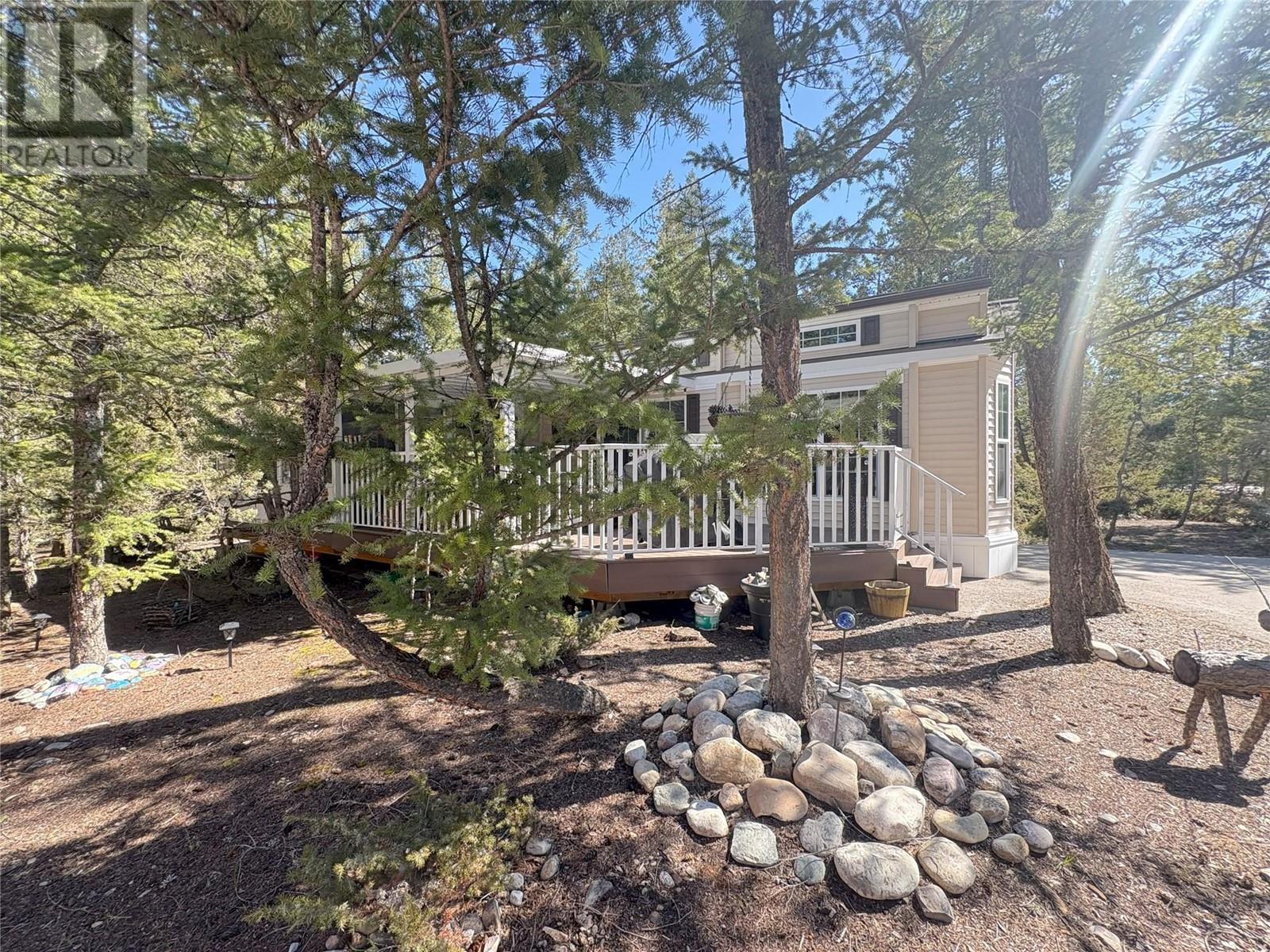 5478 93/95 Highway Unit# 19, Fairmont Hot Springs, British Columbia  V0B 1L1 - Photo 3 - 10341471