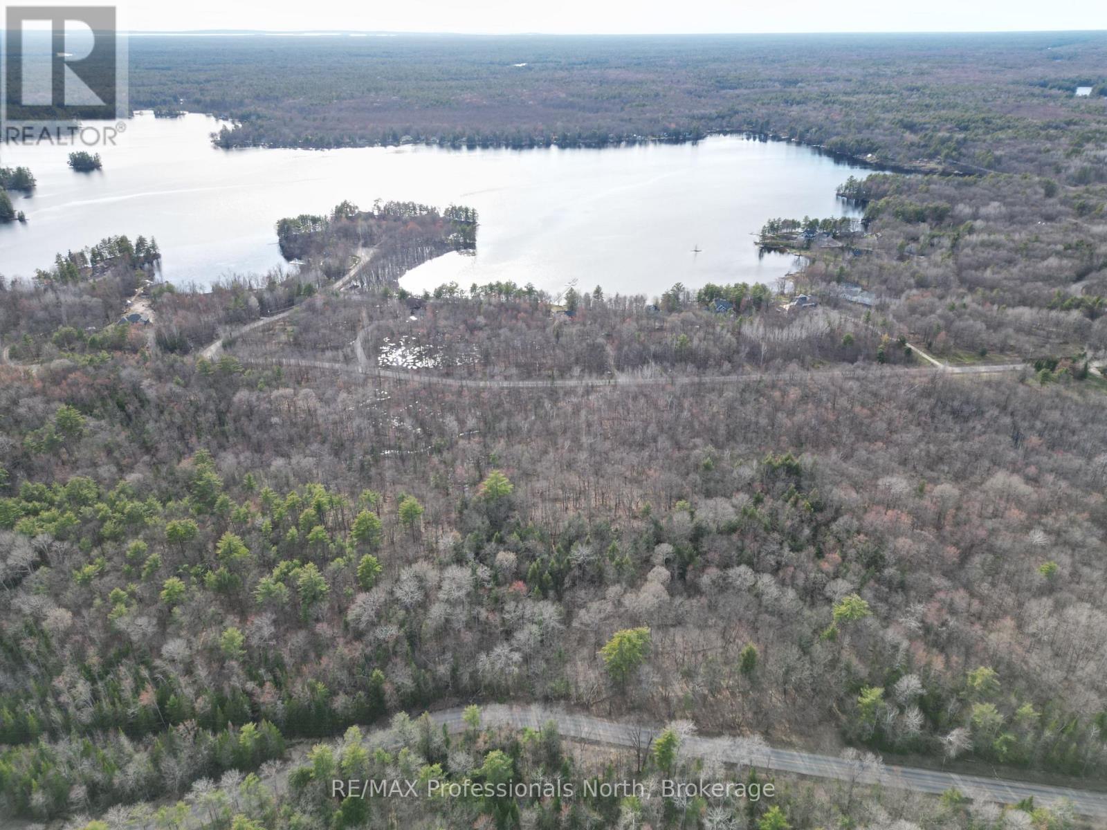 2731 Southwood Road, Gravenhurst, Ontario  P0E 1G0 - Photo 2 - X12068055