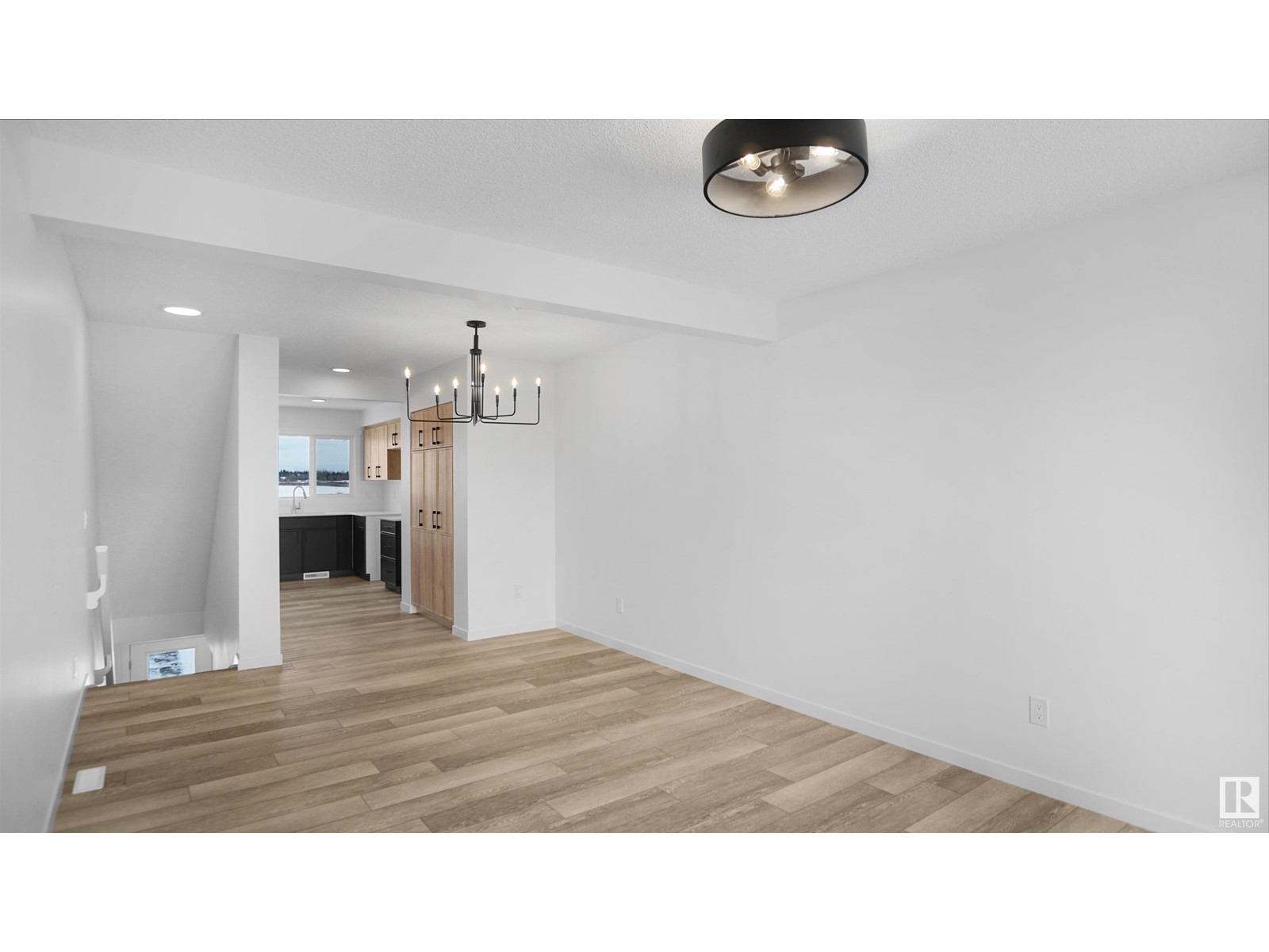 4177 Kinglet Dr Nw, Edmonton, Alberta  T5S 0S9 - Photo 4 - E4429593