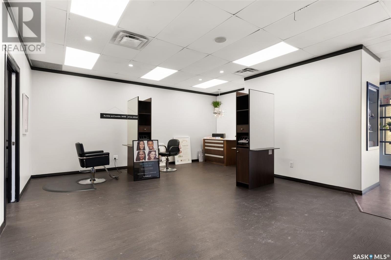1035 Devonshire Drive N, Regina, Saskatchewan  S4X 2X4 - Photo 12 - SK002009
