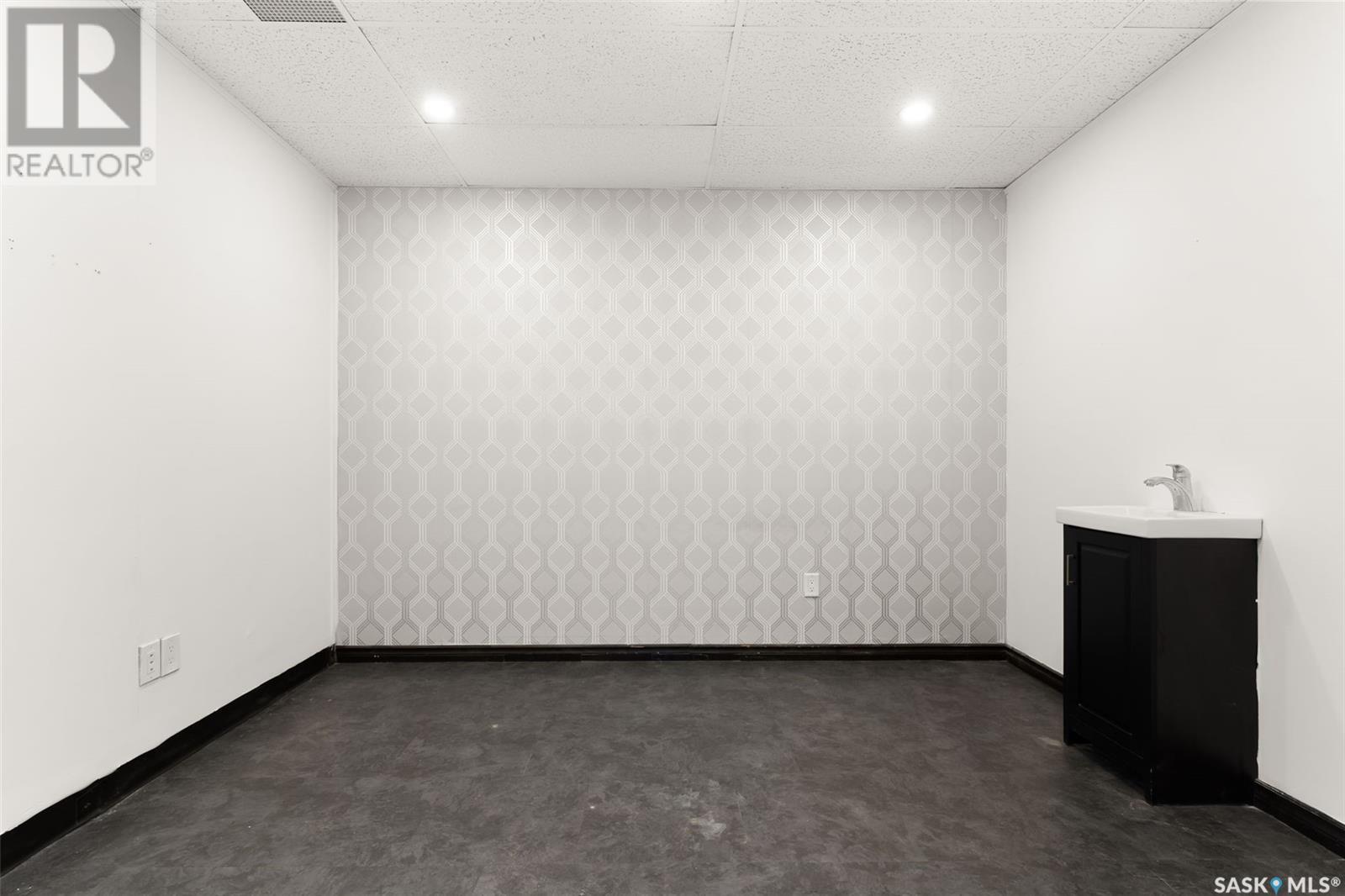 1035 Devonshire Drive N, Regina, Saskatchewan  S4X 2X4 - Photo 22 - SK002009