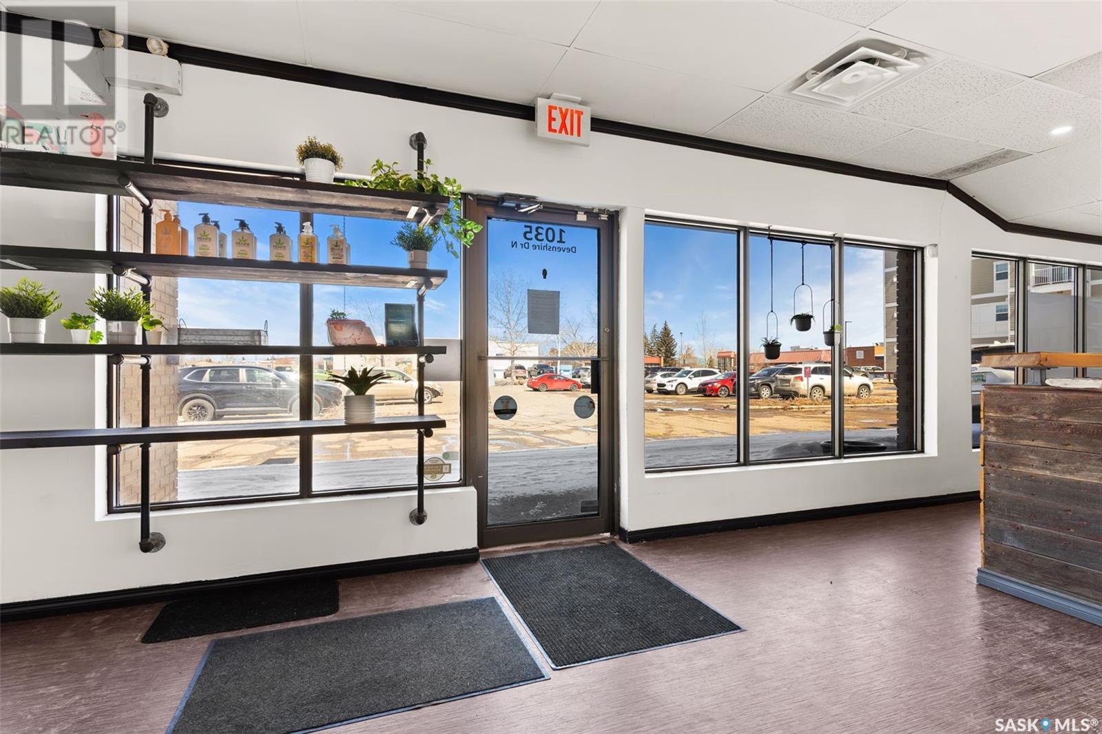 1035 Devonshire Drive N, Regina, Saskatchewan  S4X 2X4 - Photo 3 - SK002009