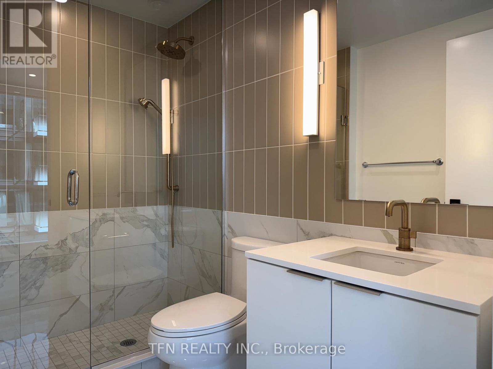 4705 - 327 King Street W, Toronto, Ontario  M5V 0W7 - Photo 8 - C12060080
