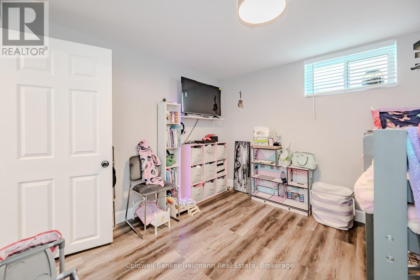 31 Sharon Avenue, Welland, Ontario  L3C 4M8 - Photo 22 - X12068073