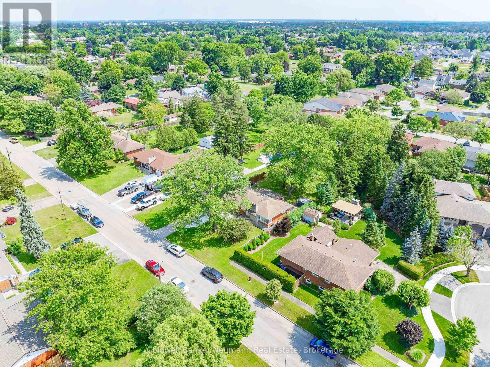 31 Sharon Avenue, Welland, Ontario  L3C 4M8 - Photo 43 - X12068073