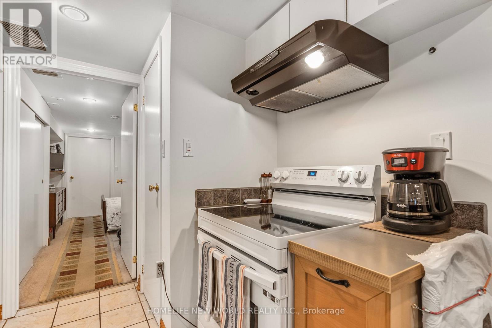 (Bsmt) - 708 Sunnypoint Drive, Newmarket, Ontario  L3Y 2Z8 - Photo 9 - N12068060