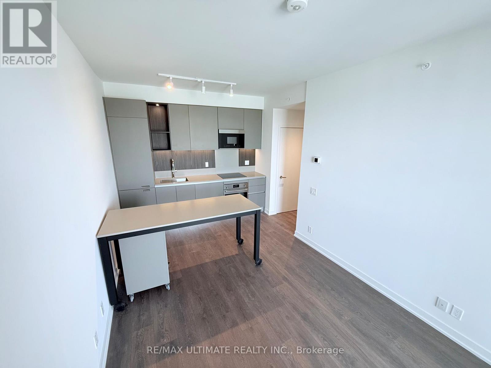 1706 - 39 Mary Street, Barrie, Ontario  L4N 1S9 - Photo 11 - S12068084