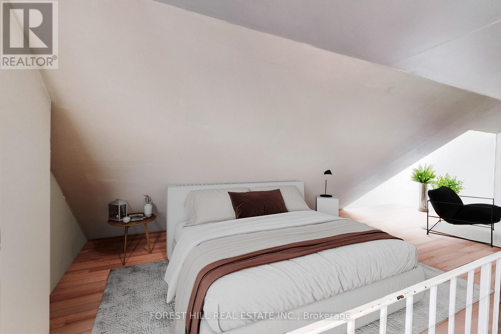 23 Lansdowne Avenue, Toronto, Ontario  M6K 2V7 - Photo 32 - W12068087