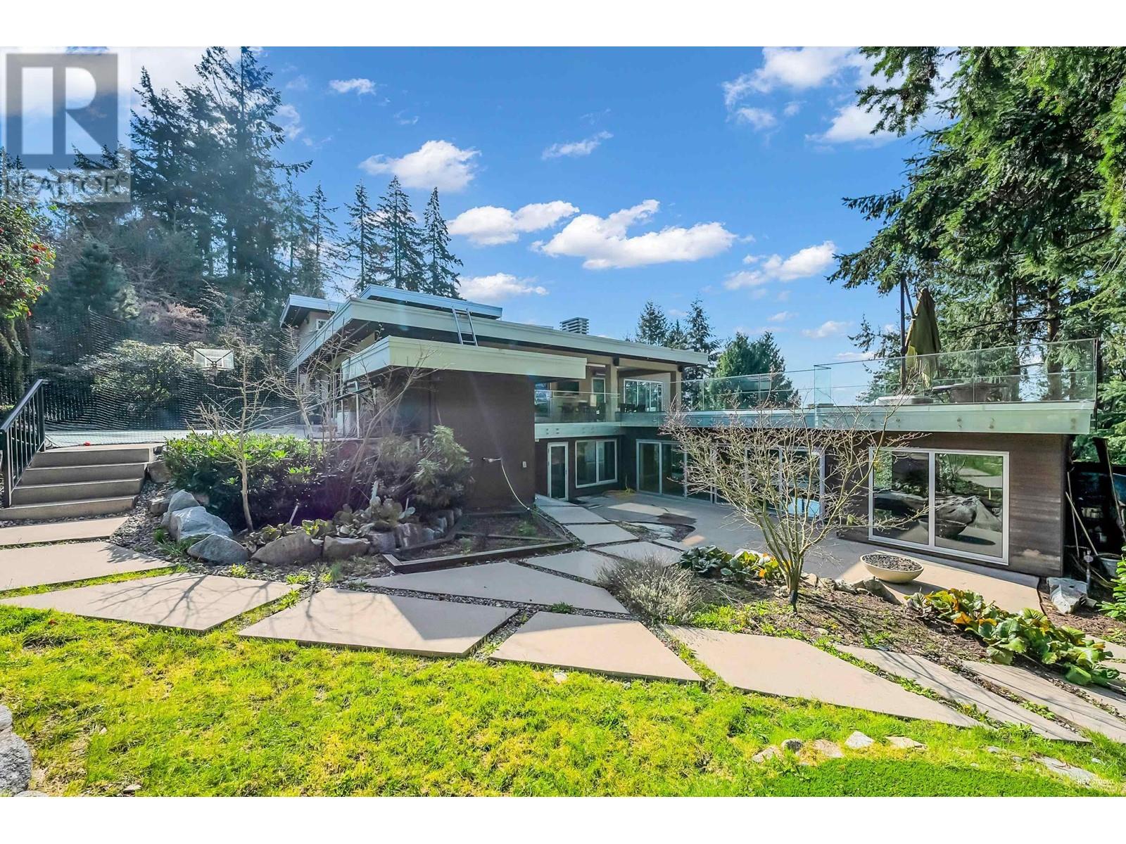 Property at 3865 SOUTHRIDGE AVENUE image 1