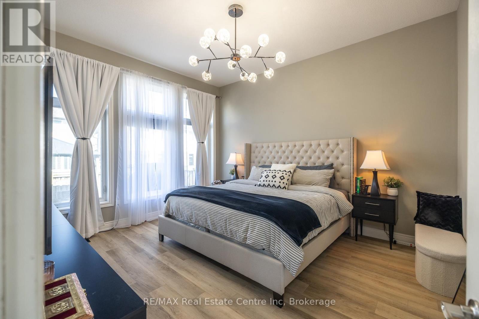 152 Goodwin Drive, Guelph, Ontario  N1L 0B2 - Photo 24 - X12068095