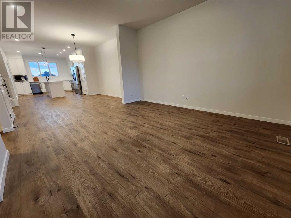Property at 455 Lucas Boulevard NW image 3