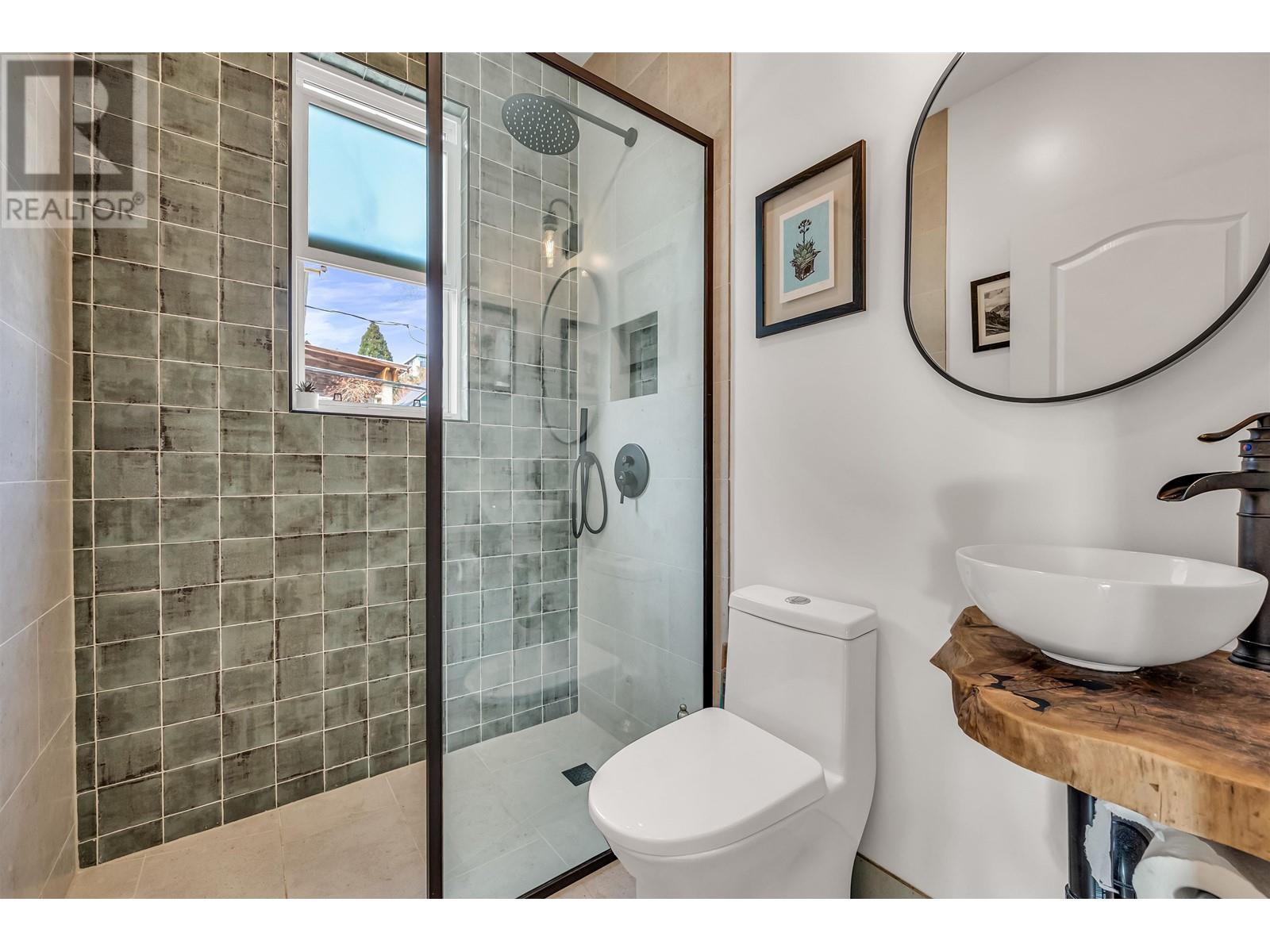 880 Gore Avenue, Vancouver, British Columbia  V6A 3A1 - Photo 6 - R2987144
