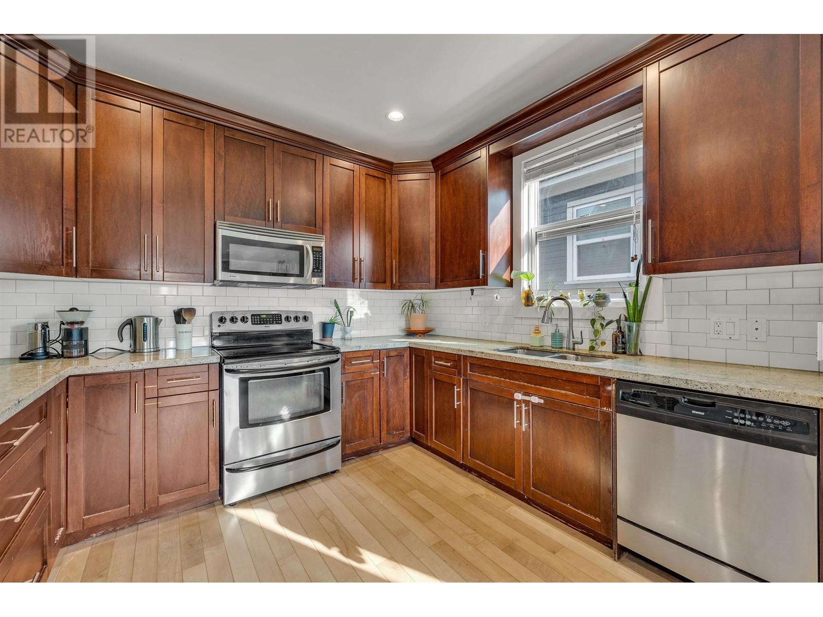 880 Gore Avenue, Vancouver, British Columbia  V6A 3A1 - Photo 8 - R2987144