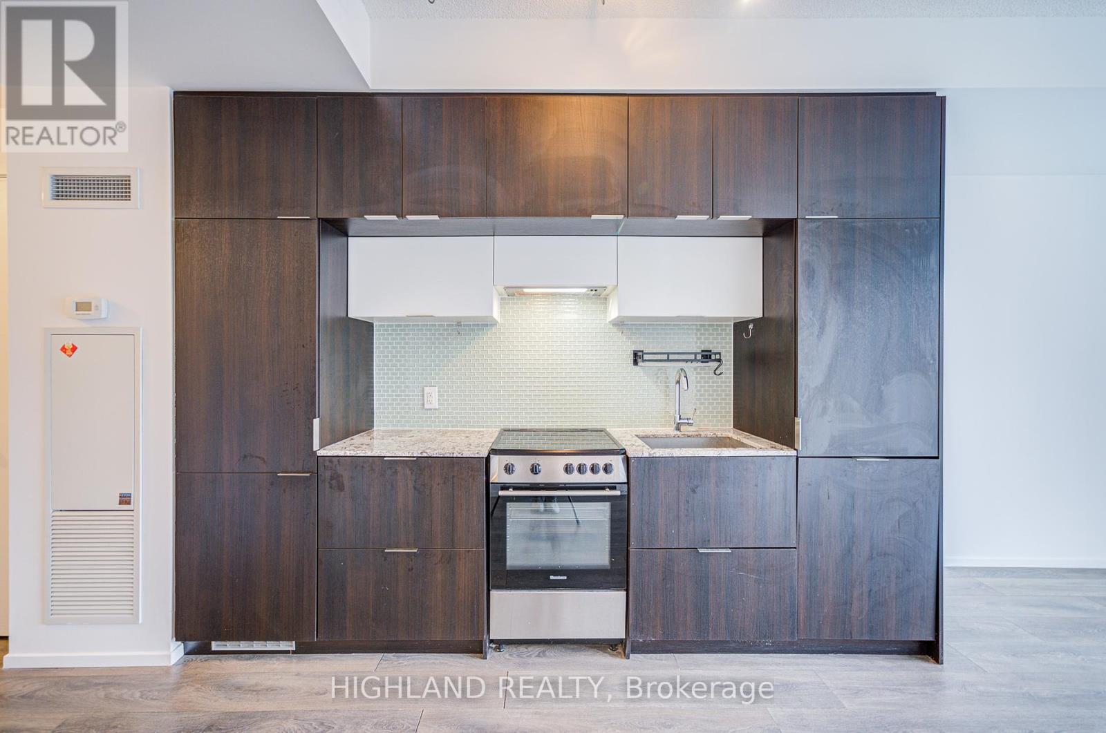 3004 - 159 Dundas Street E, Toronto, Ontario  M5B 0A9 - Photo 13 - C12068106