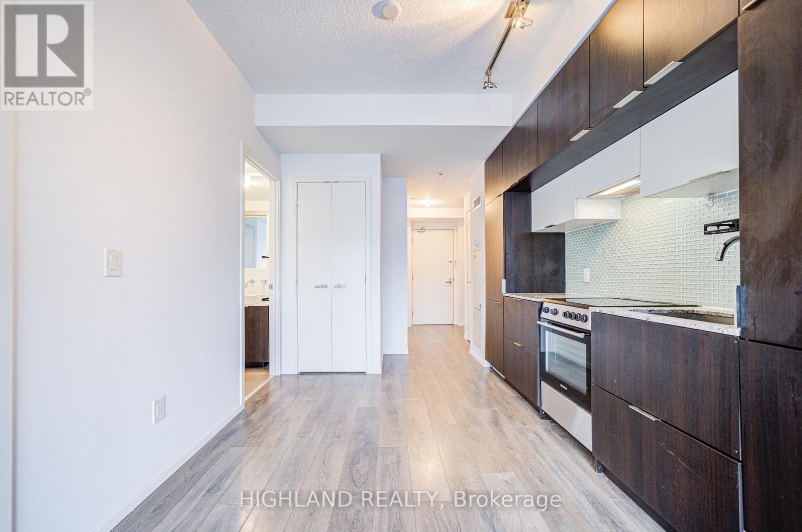 3004 - 159 Dundas Street E, Toronto, Ontario  M5B 0A9 - Photo 14 - C12068106