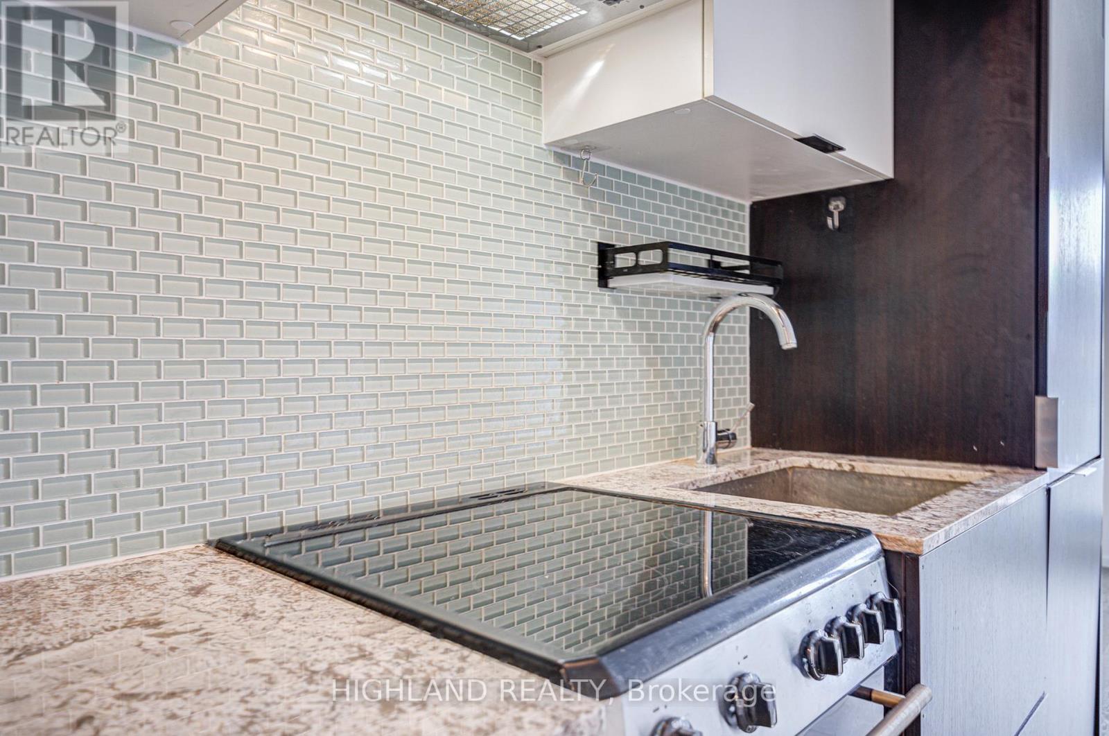 3004 - 159 Dundas Street E, Toronto, Ontario  M5B 0A9 - Photo 16 - C12068106