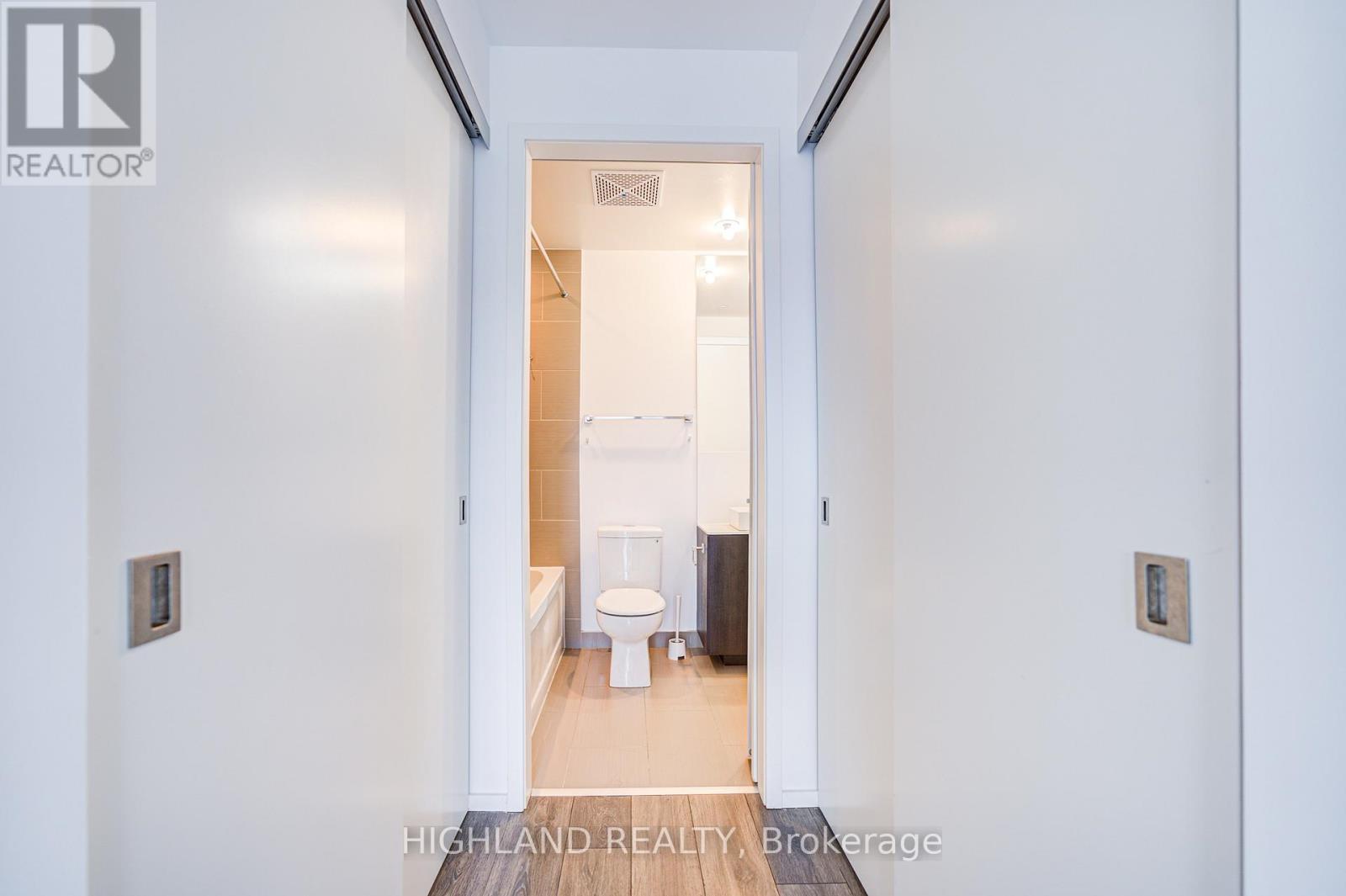 3004 - 159 Dundas Street E, Toronto, Ontario  M5B 0A9 - Photo 20 - C12068106
