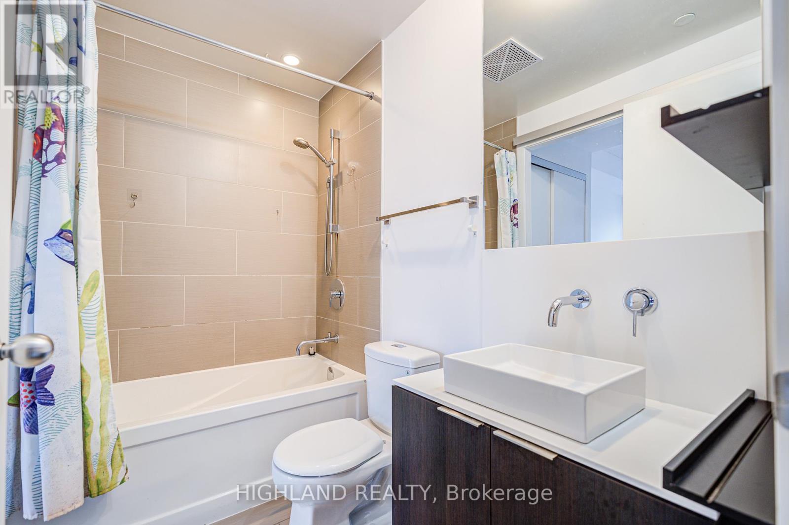 3004 - 159 Dundas Street E, Toronto, Ontario  M5B 0A9 - Photo 21 - C12068106