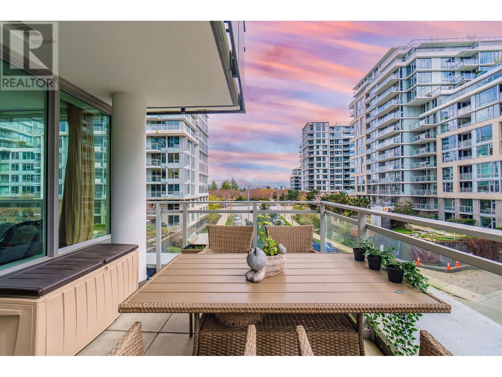 601 8833 Hazelbridge Way, Richmond, British Columbia  V6X 0N3 - Photo 8 - R2984406