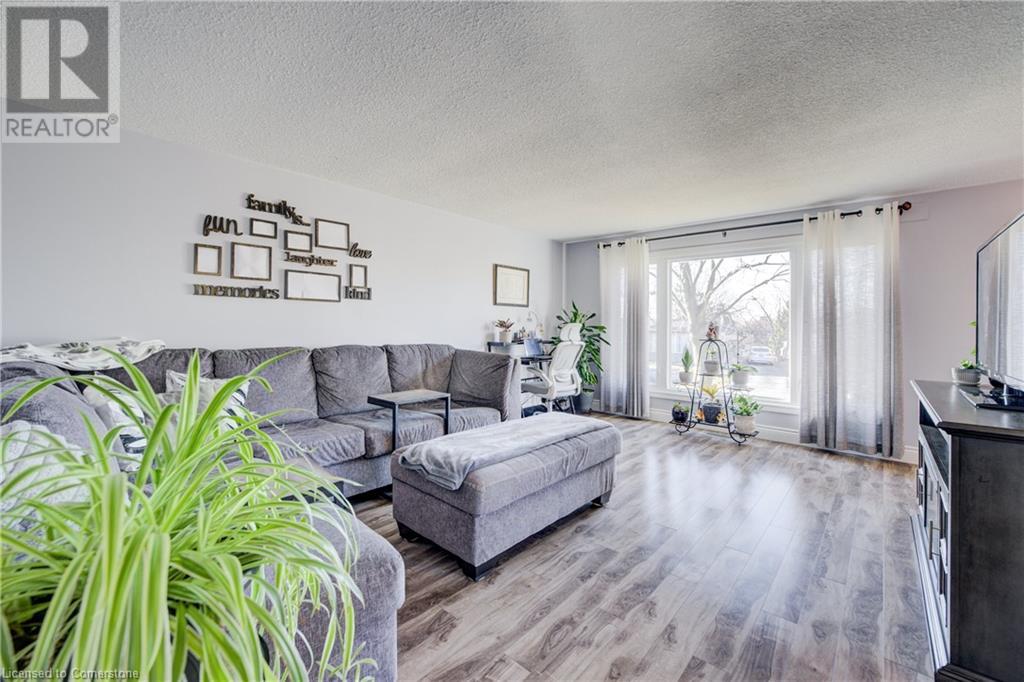26 Cluthe Crescent, Kitchener, Ontario  N2P 1M8 - Photo 6 - 40712975