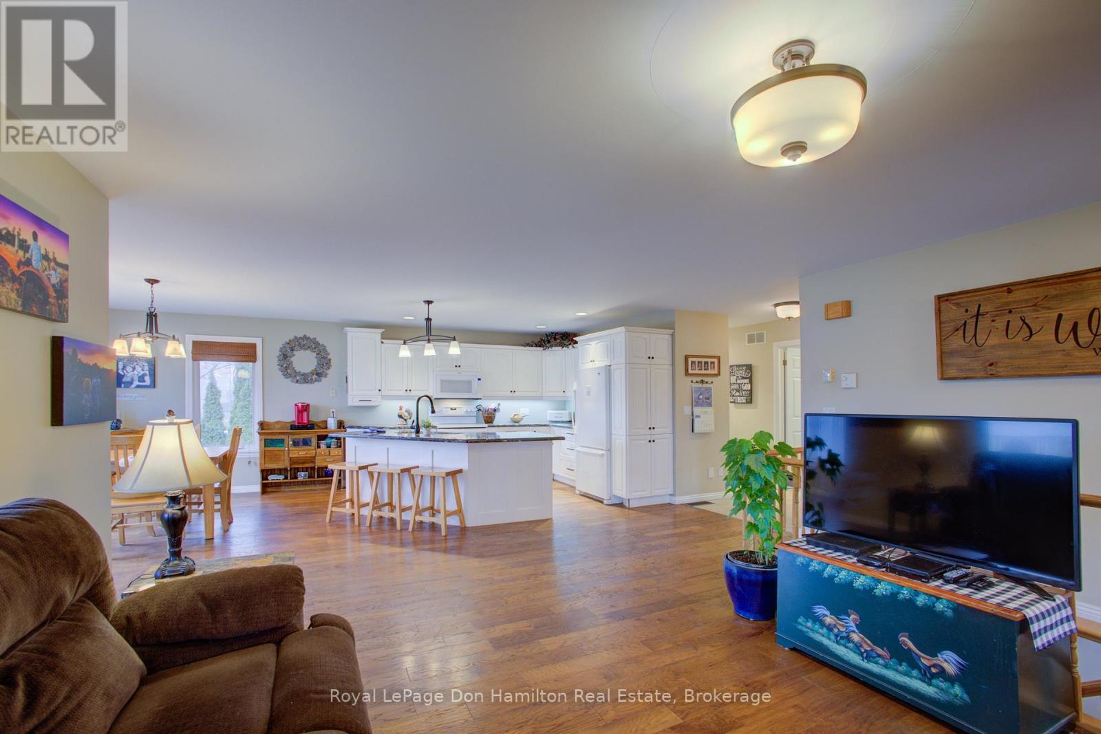 4 Louis Street, South Bruce, Ontario  N0G 2J0 - Photo 10 - X12068154
