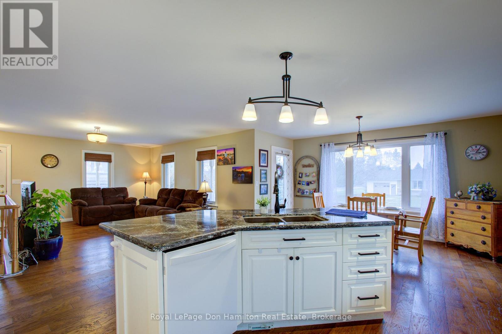 4 Louis Street, South Bruce, Ontario  N0G 2J0 - Photo 12 - X12068154