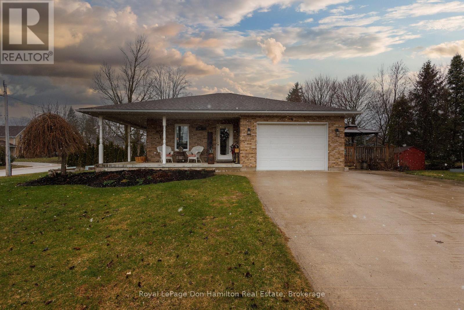 4 Louis Street, South Bruce, Ontario  N0G 2J0 - Photo 5 - X12068154