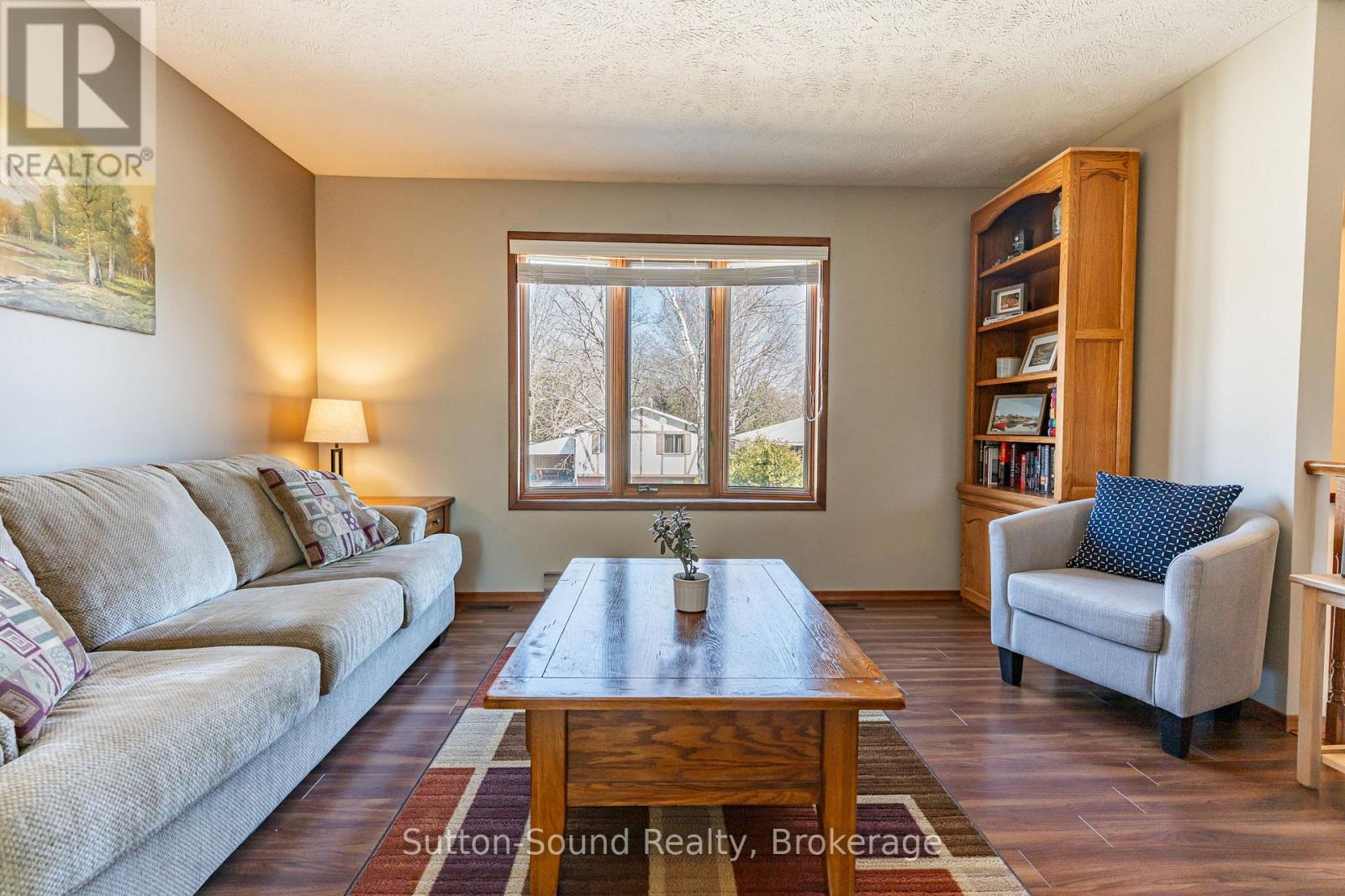 525 2nd St W, Owen Sound, Ontario  N4K 6R6 - Photo 6 - X12068163