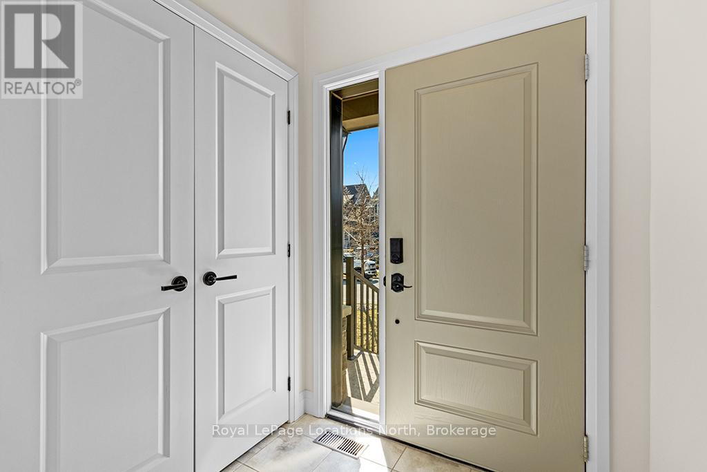 Property at 147 YELLOW BIRCH CRESCENT image 4
