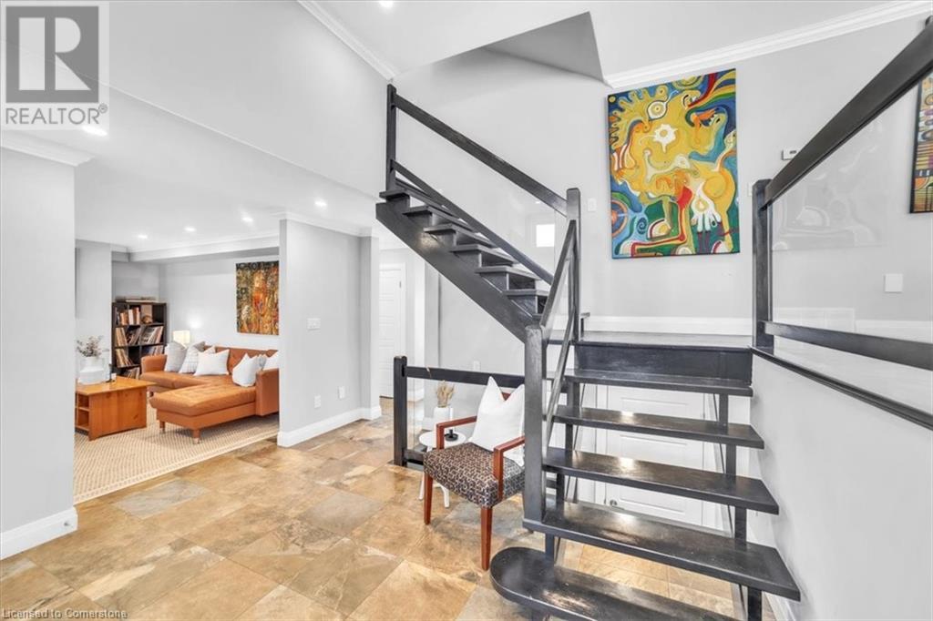 Property at 13 ELLEN Street image 4