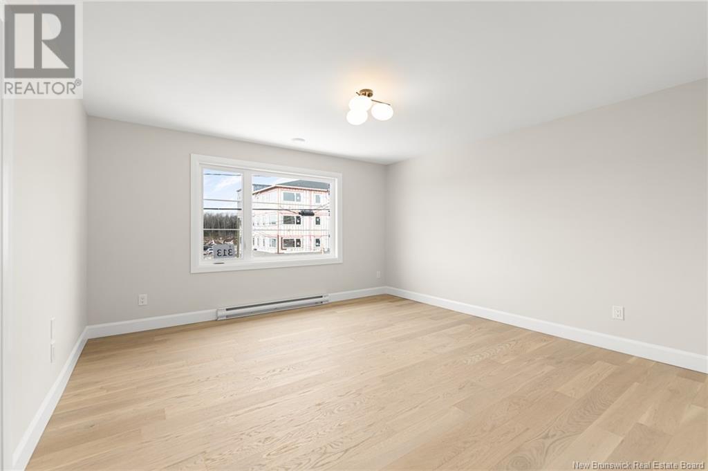 Property at 313 Mélanie Street image 5