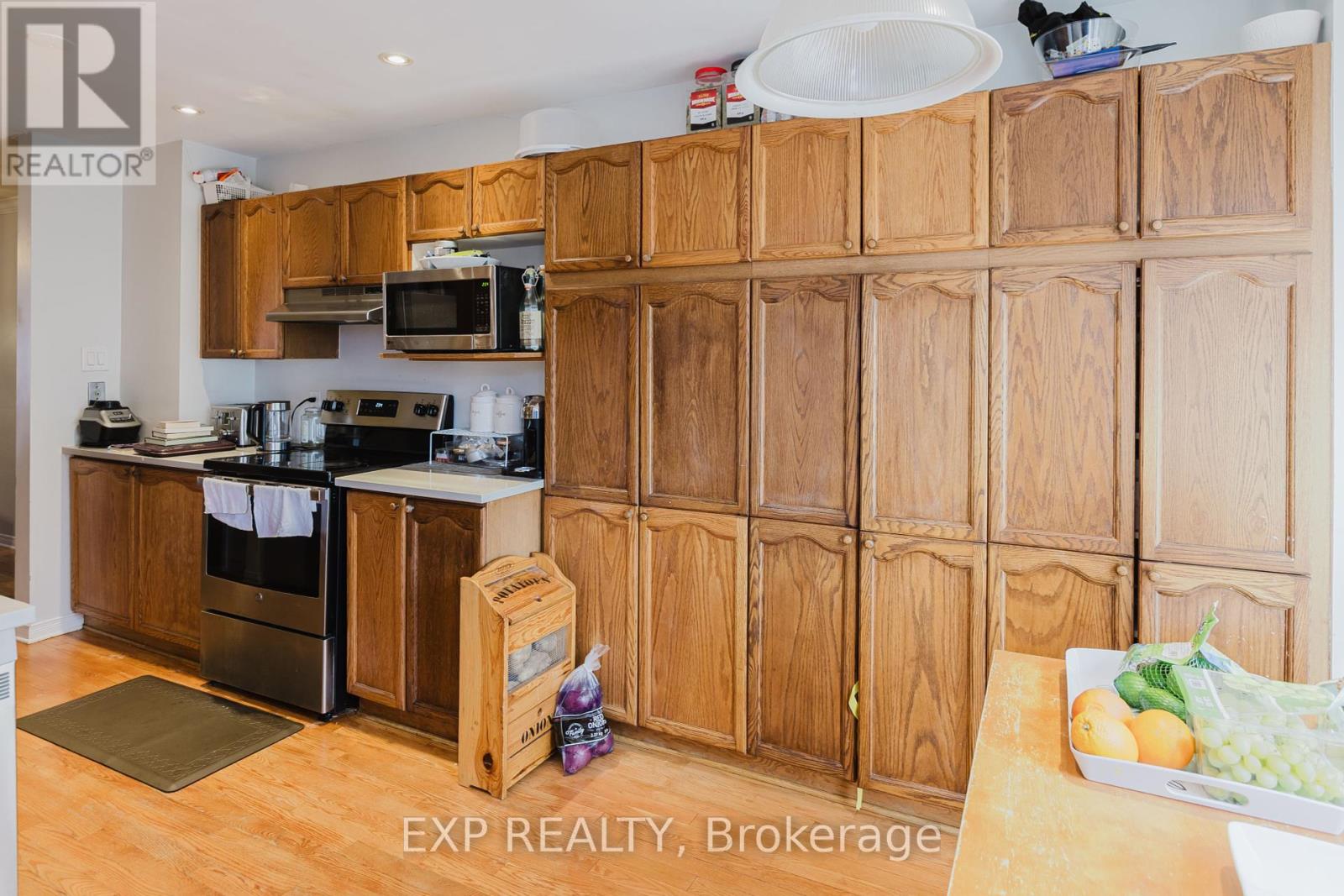 21 Ashpark Crescent, Ottawa, Ontario  K1T 3N8 - Photo 13 - X12068139