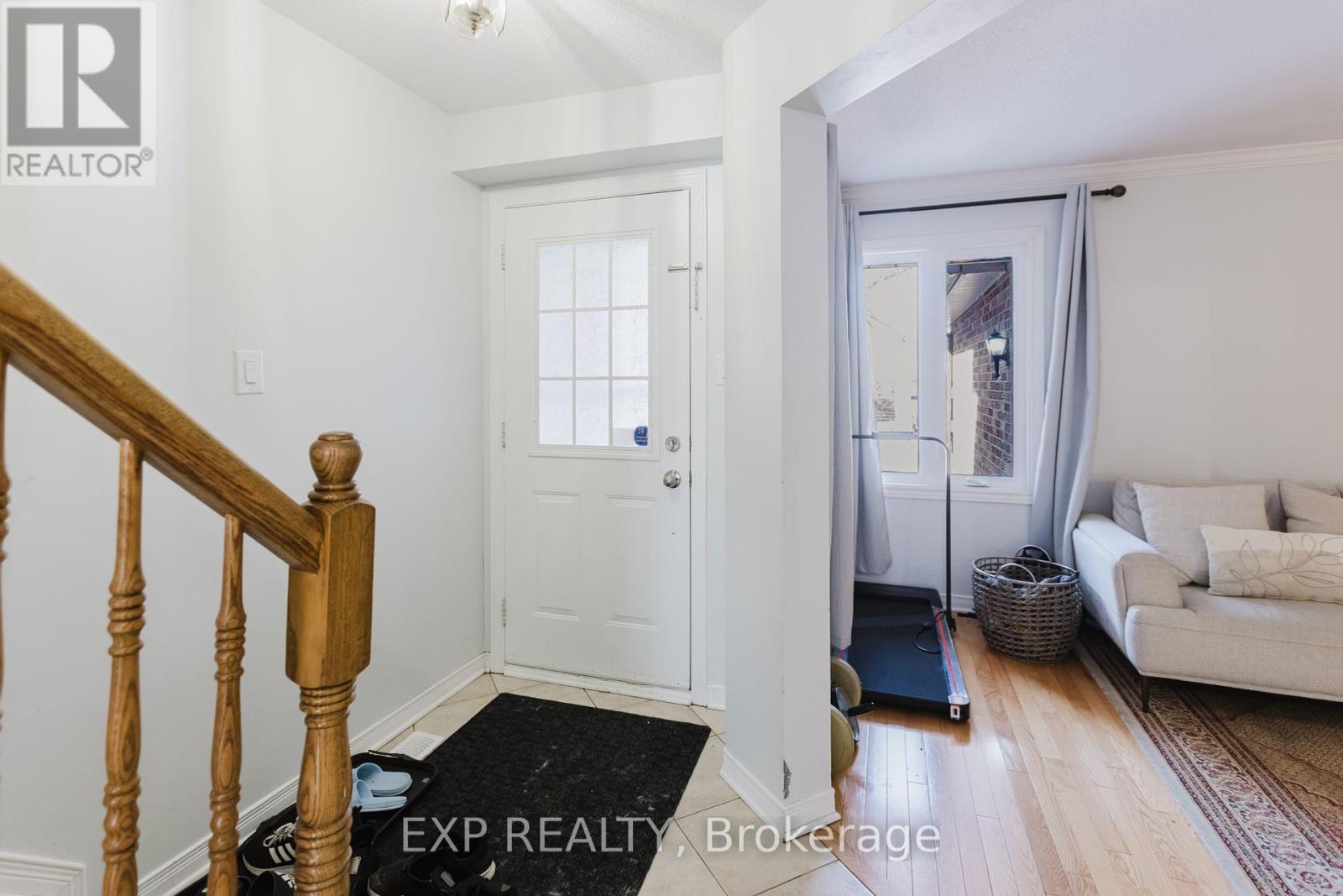 Property at 21 ASHPARK CRESCENT image 2