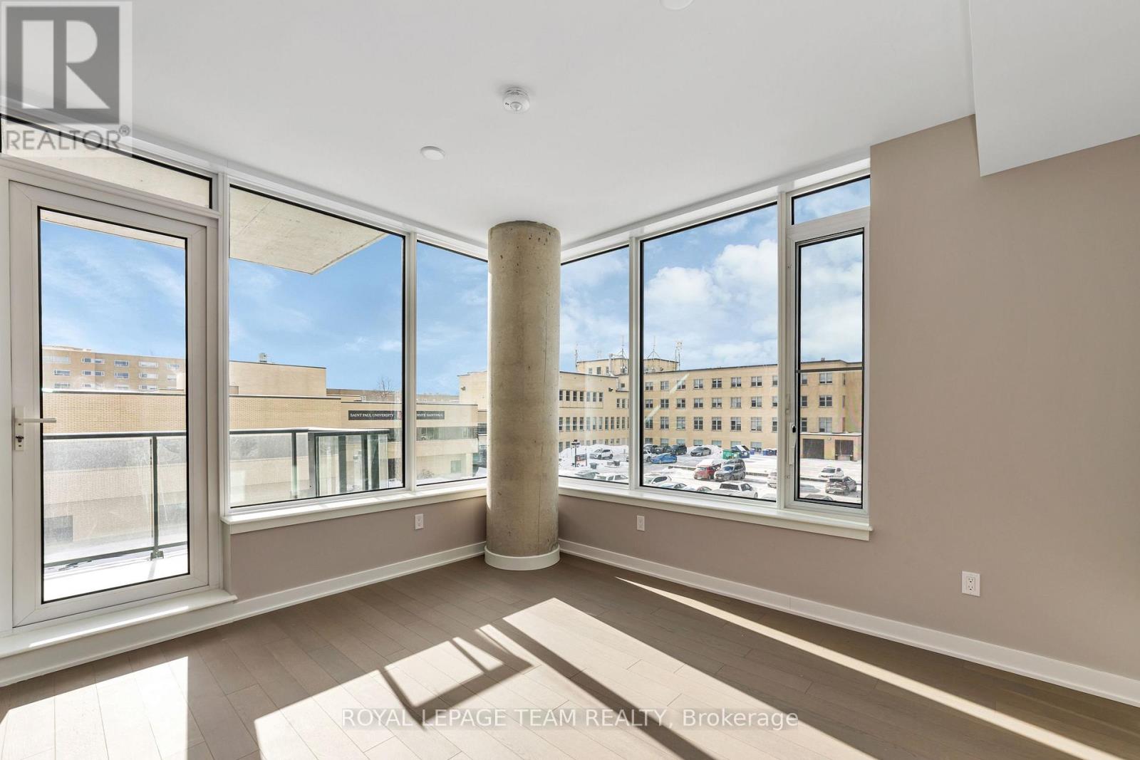 306 - 360 Deschatelets Avenue, Ottawa, Ontario  K1S 5Y1 - Photo 11 - X12068168