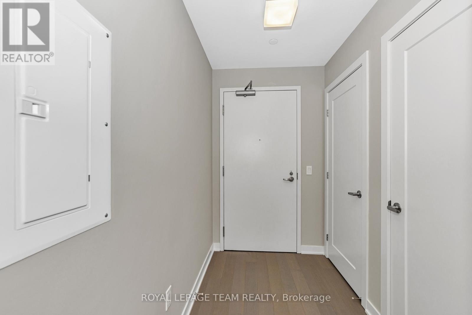 Property at 306 - 360 DESCHATELETS AVENUE image 3