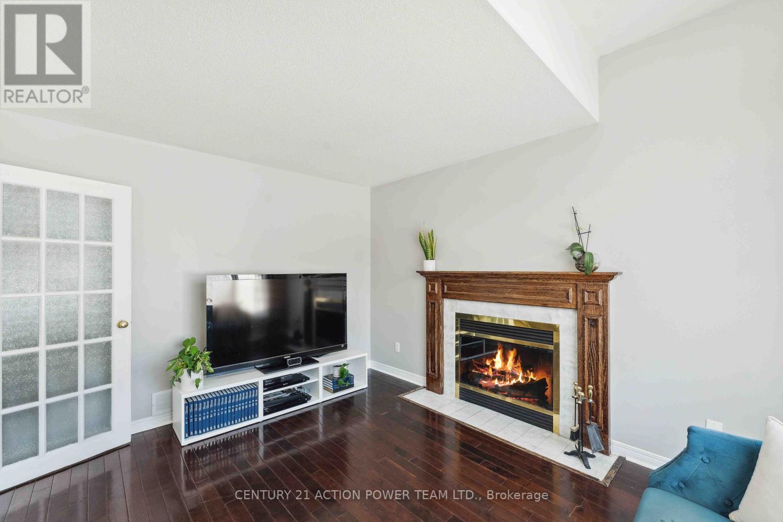 13 Avonhurst Avenue, Ottawa, Ontario  K2J 4K9 - Photo 10 - X12068172