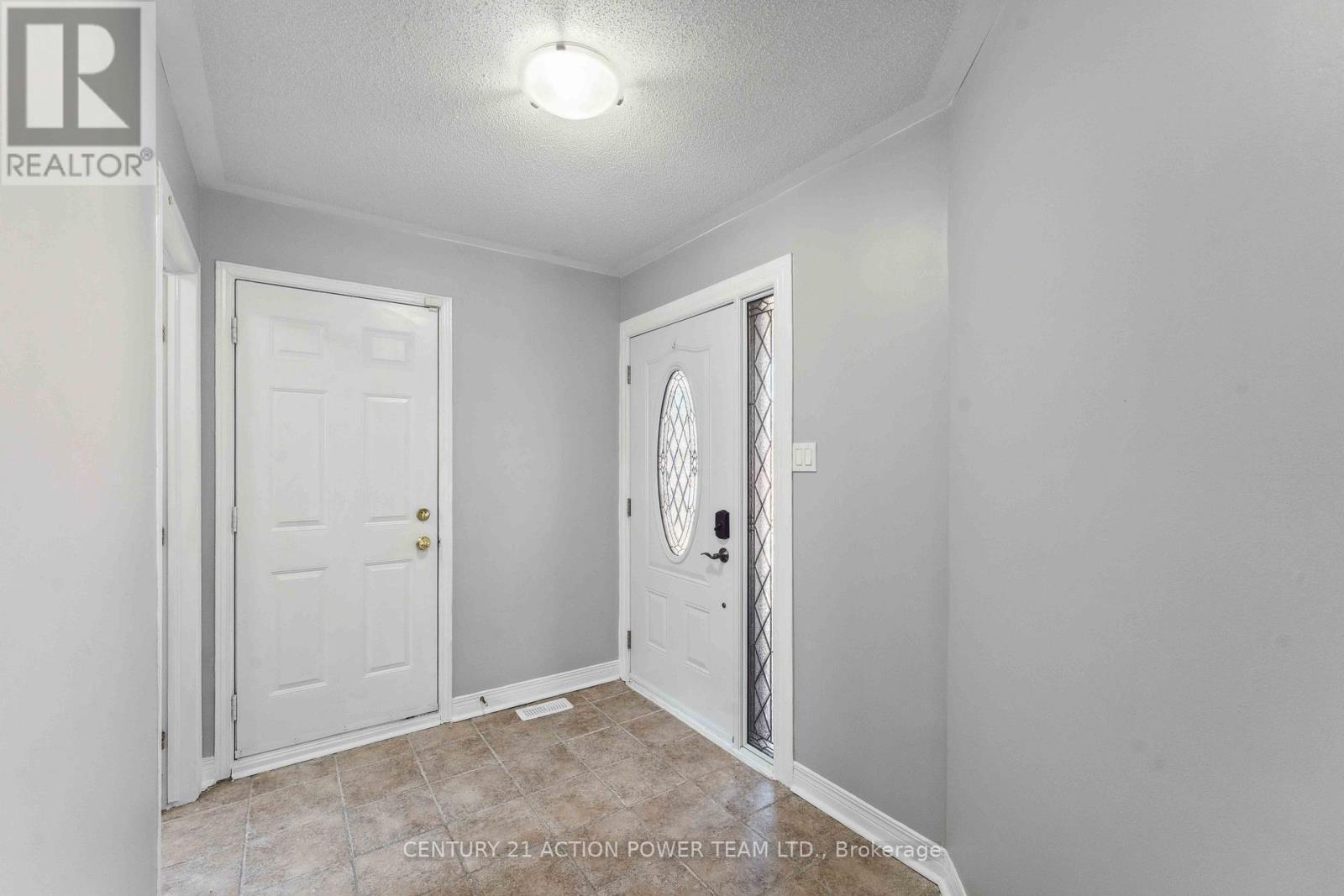 Property at 13 AVONHURST AVENUE image 5