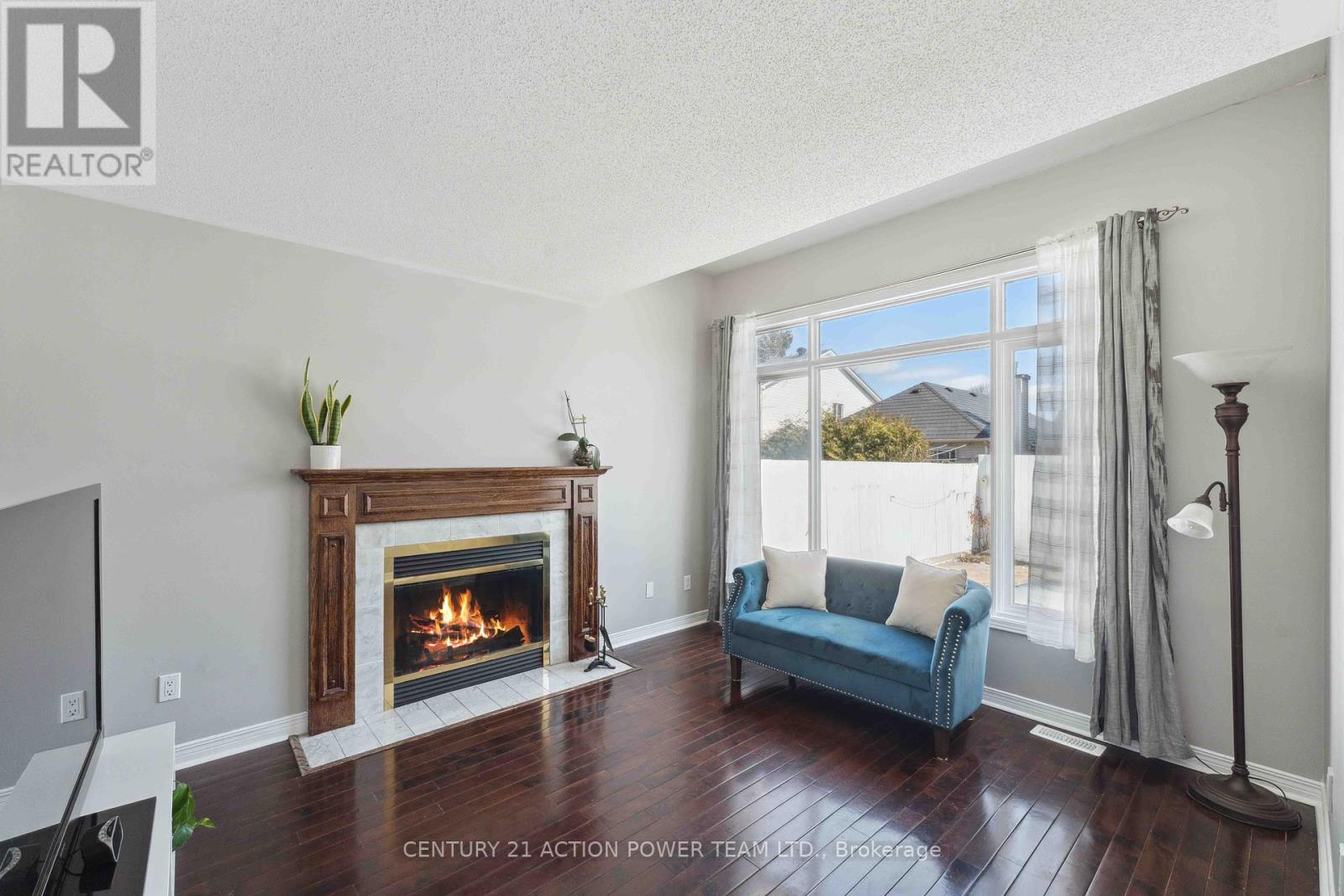 13 Avonhurst Avenue, Ottawa, Ontario  K2J 4K9 - Photo 8 - X12068172
