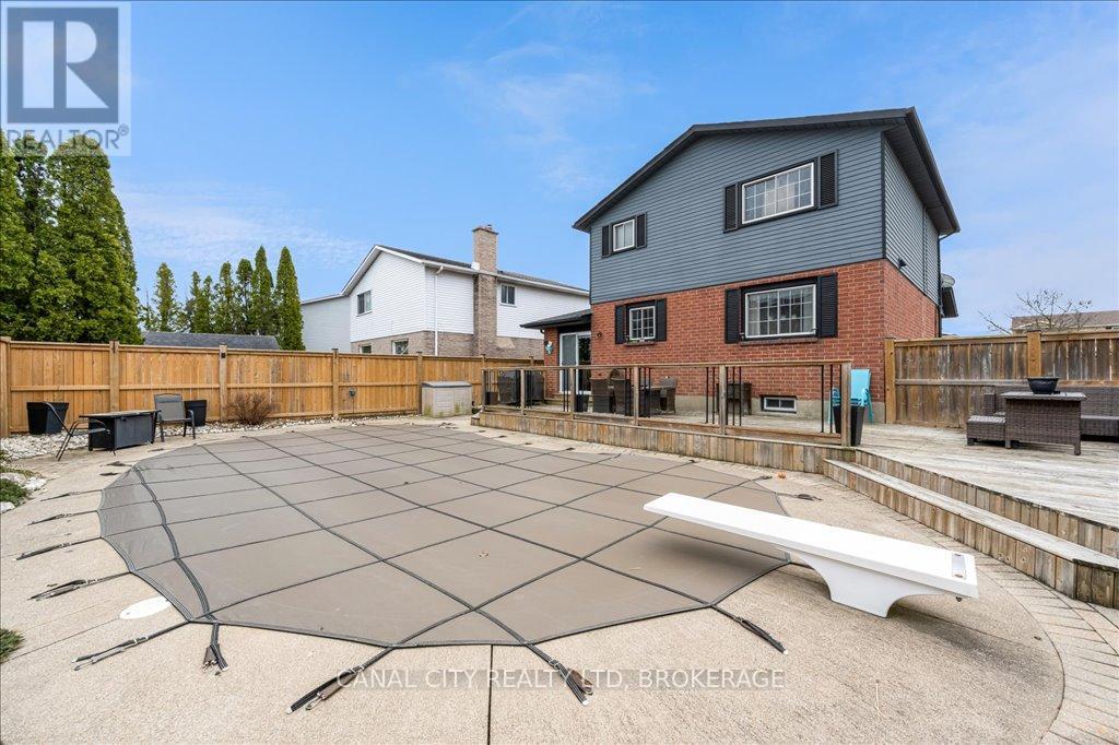 20 Capri Street, Thorold, Ontario  L2V 4S8 - Photo 29 - X12063955