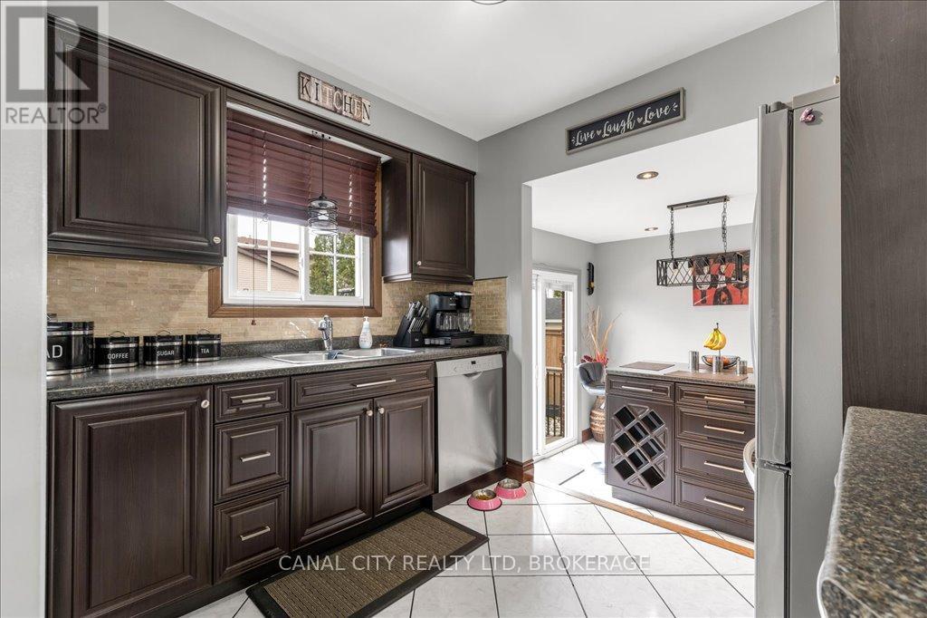 20 Capri Street, Thorold, Ontario  L2V 4S8 - Photo 9 - X12063955