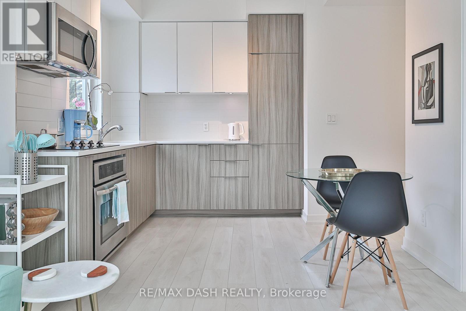 215 - 223 St. Clair Avenue W, Toronto, Ontario  M4V 1R3 - Photo 10 - C12068109