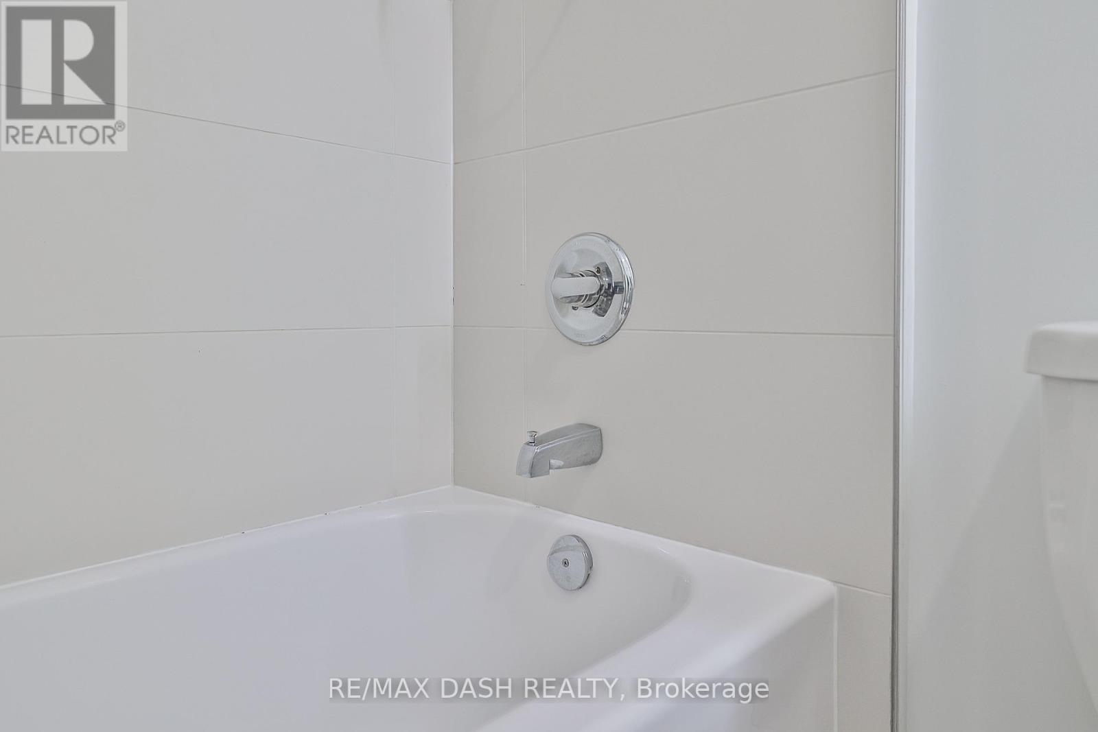 215 - 223 St. Clair Avenue W, Toronto, Ontario  M4V 1R3 - Photo 24 - C12068109