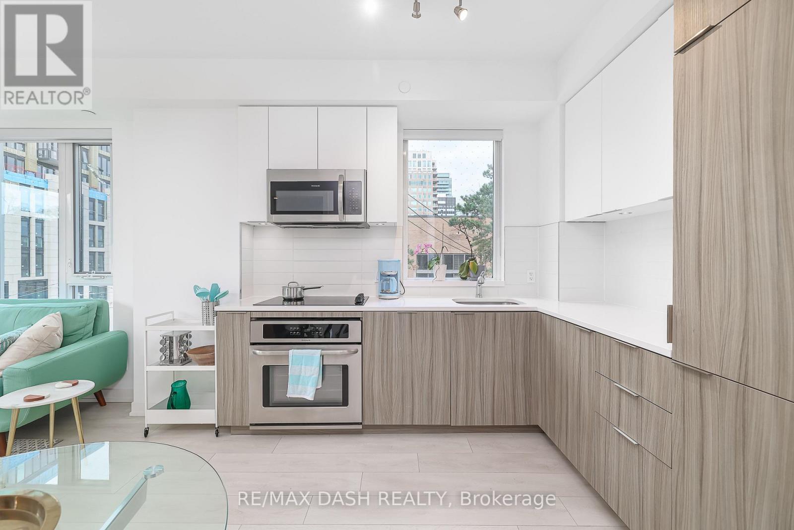 215 - 223 St. Clair Avenue W, Toronto, Ontario  M4V 1R3 - Photo 6 - C12068109