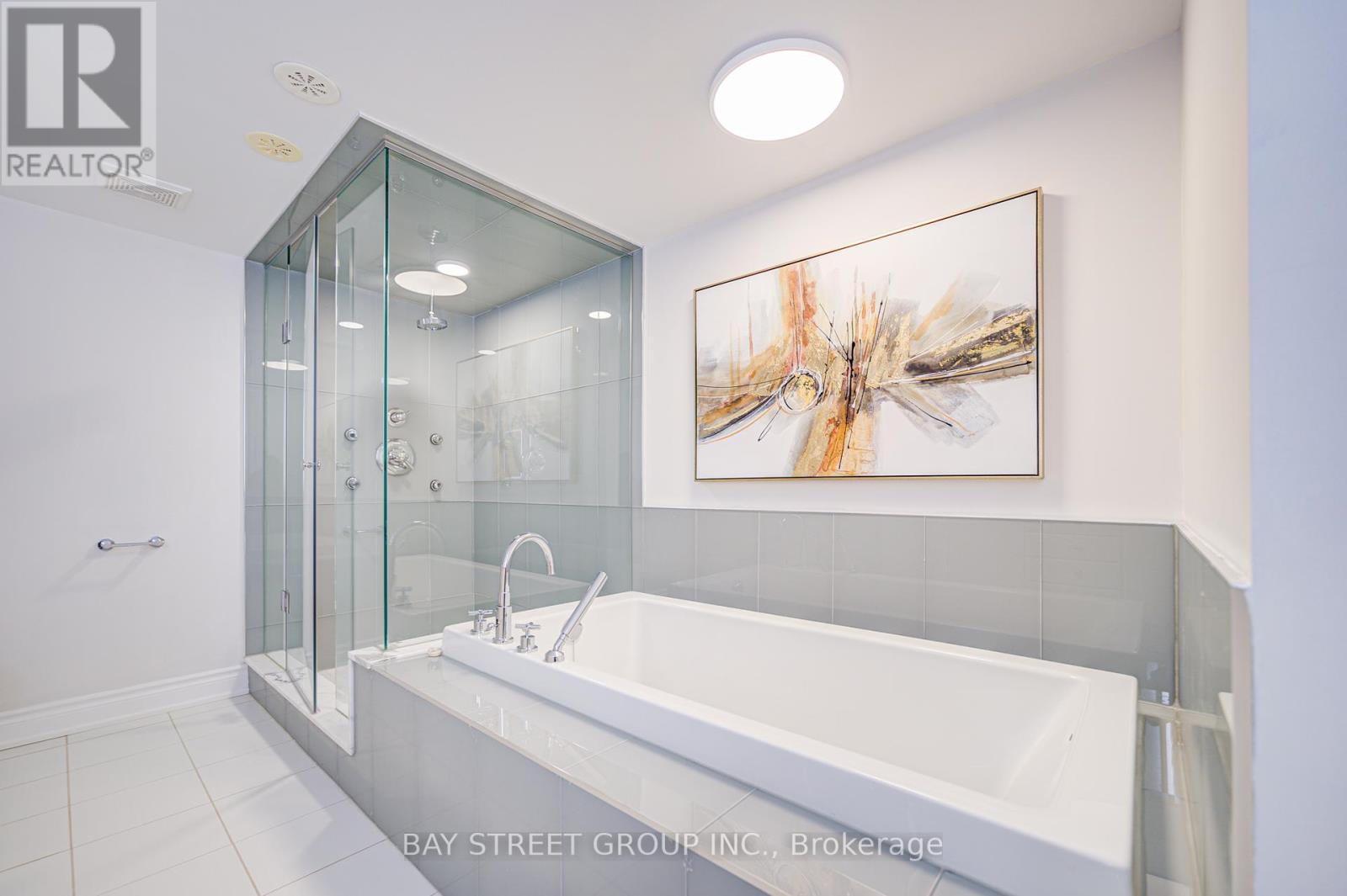 27 Rouge Valley Drive W, Markham, Ontario  L6G 0C1 - Photo 31 - N12068130