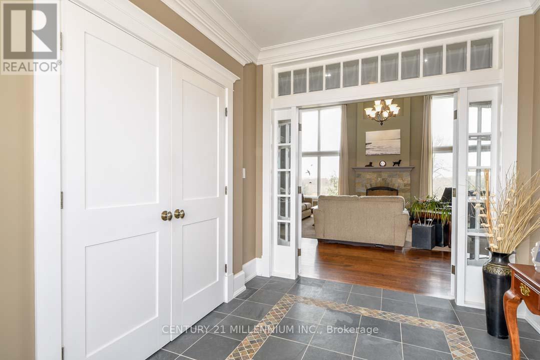 4 Flaherty Lane, Caledon, Ontario  L7K 2P3 - Photo 15 - W12068134