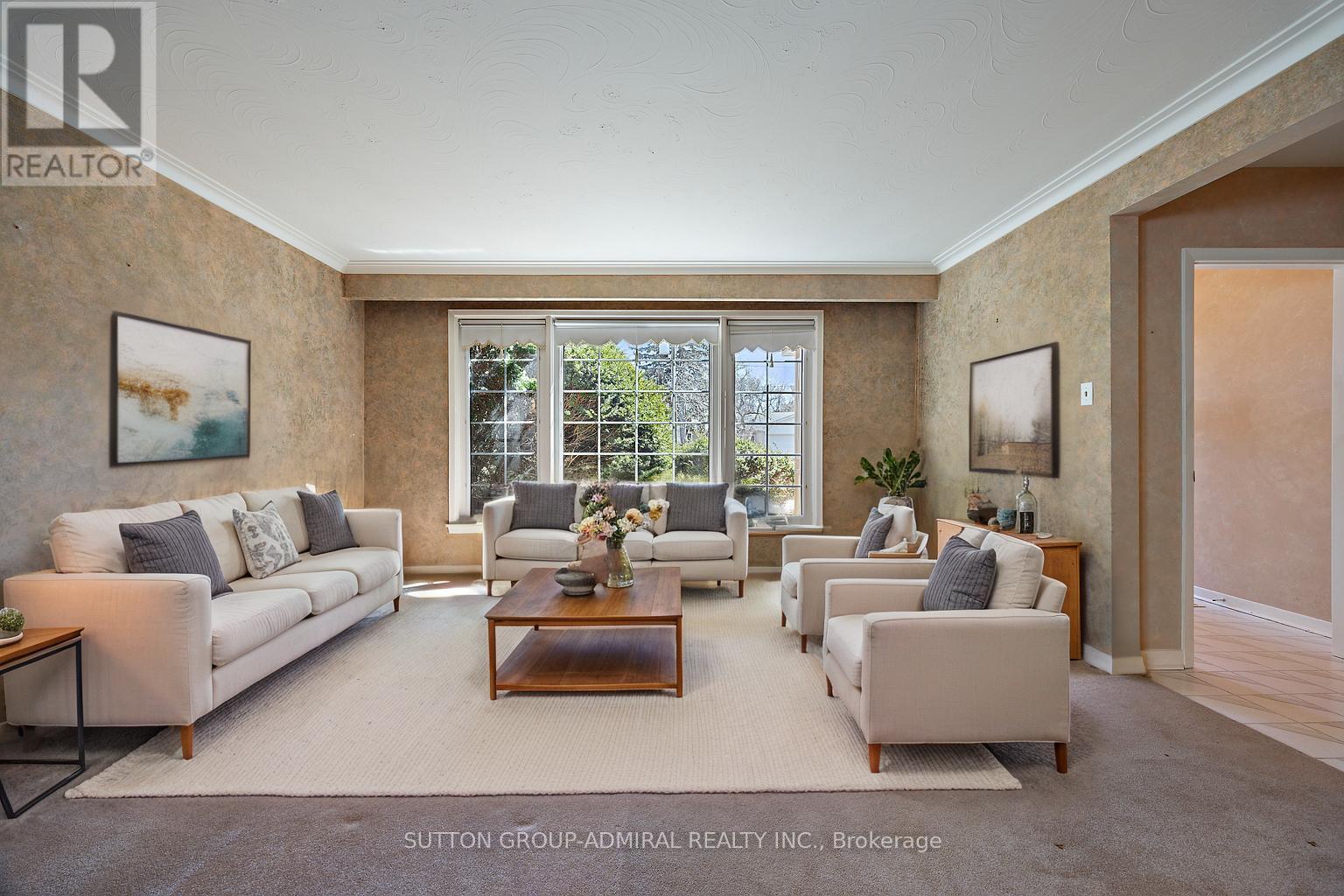 20 Mango Drive, Toronto, Ontario  M2K 2G1 - Photo 2 - C12068156